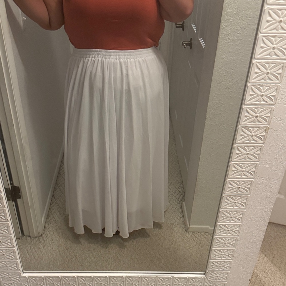 Elegant White Maxi Skirt